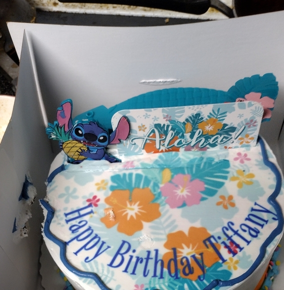 Meet your Posher, Tiffany - Picture 3 of 4